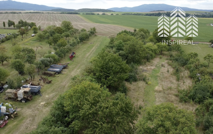 stavebný pozemok Boliarov - 22 km od Košíc, súkromná ulica