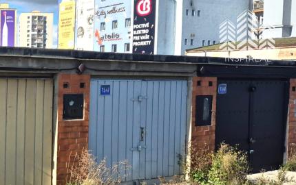 Garáž s vlastným pozemkom a elektrinou na predaj - Krivá, Košice Juh