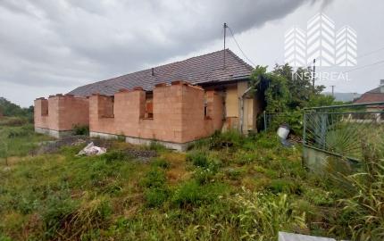 Rozostavaný rodinný dom-Bohdanovce, pozemok 750m2