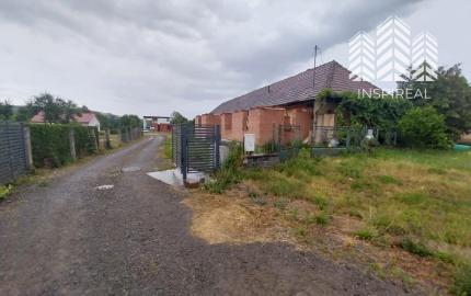 Rozostavaný rodinný dom-Bohdanovce, pozemok 750m2