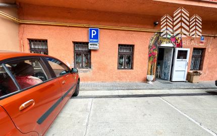 Reprezentatívne priestory na prenájom – Štúrova, pri Auparku