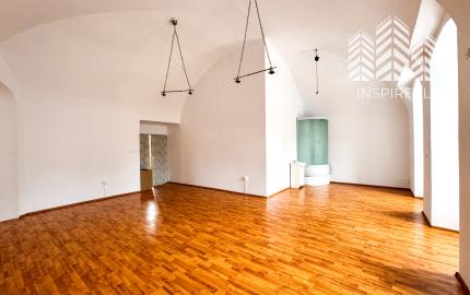 Reprezentatívne priestory na prenájom – Štúrova, pri Auparku