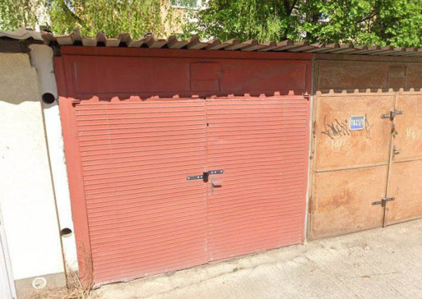 Garáž na predaj 17m2, Lomená, Košice-Staré Mesto