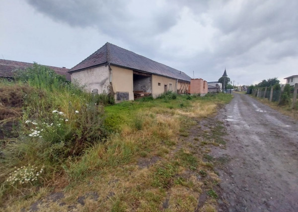 Rozostavaný rodinný dom-Bohdanovce, pozemok 750m2