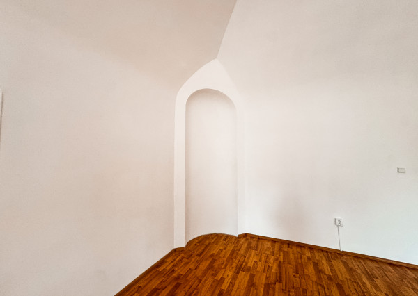 Reprezentatívne priestory na prenájom – Štúrova, pri Auparku