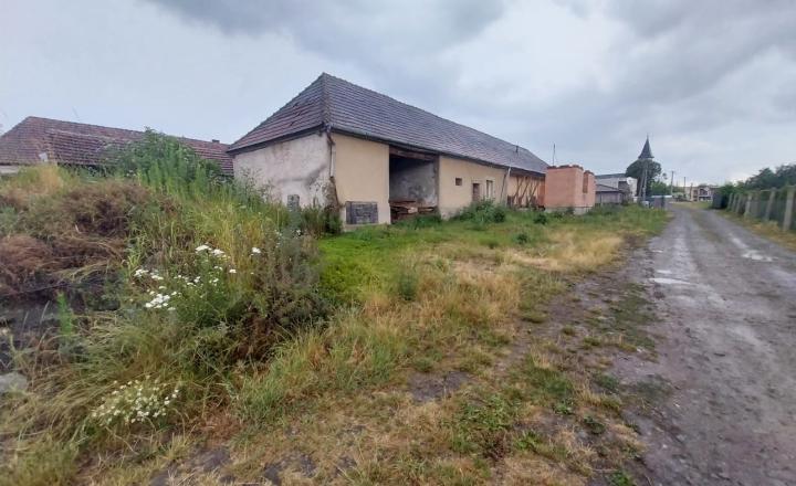 Rozostavaný rodinný dom-Bohdanovce, pozemok 750m2 - fotografia 1
