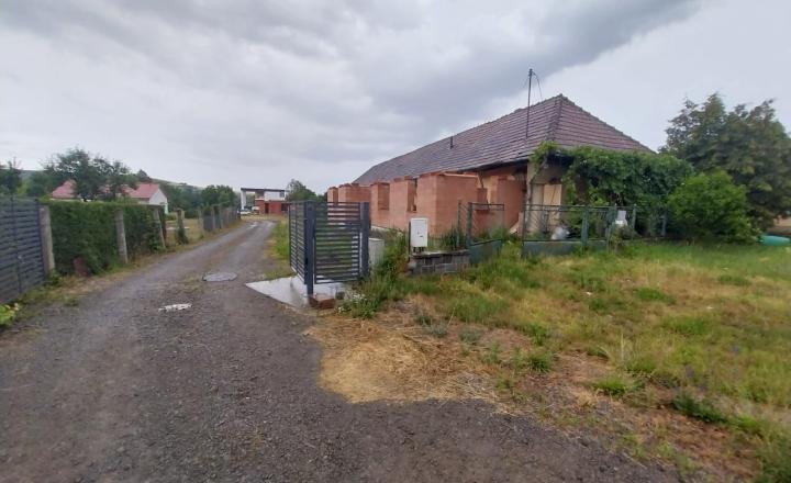 Rozostavaný rodinný dom-Bohdanovce, pozemok 750m2 - fotografia 8