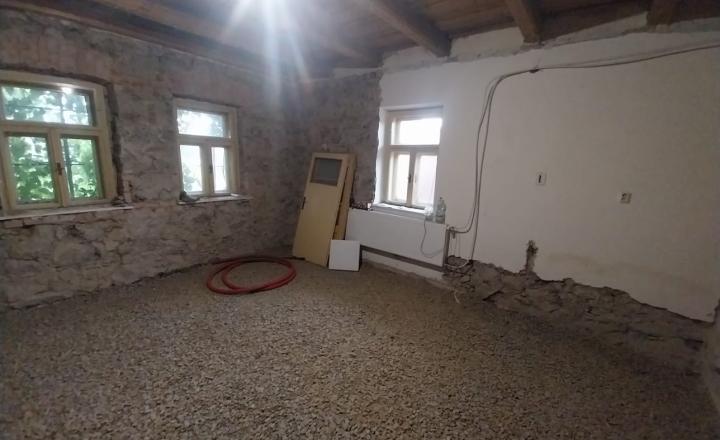 Rozostavaný rodinný dom-Bohdanovce, pozemok 750m2 - fotografia 12