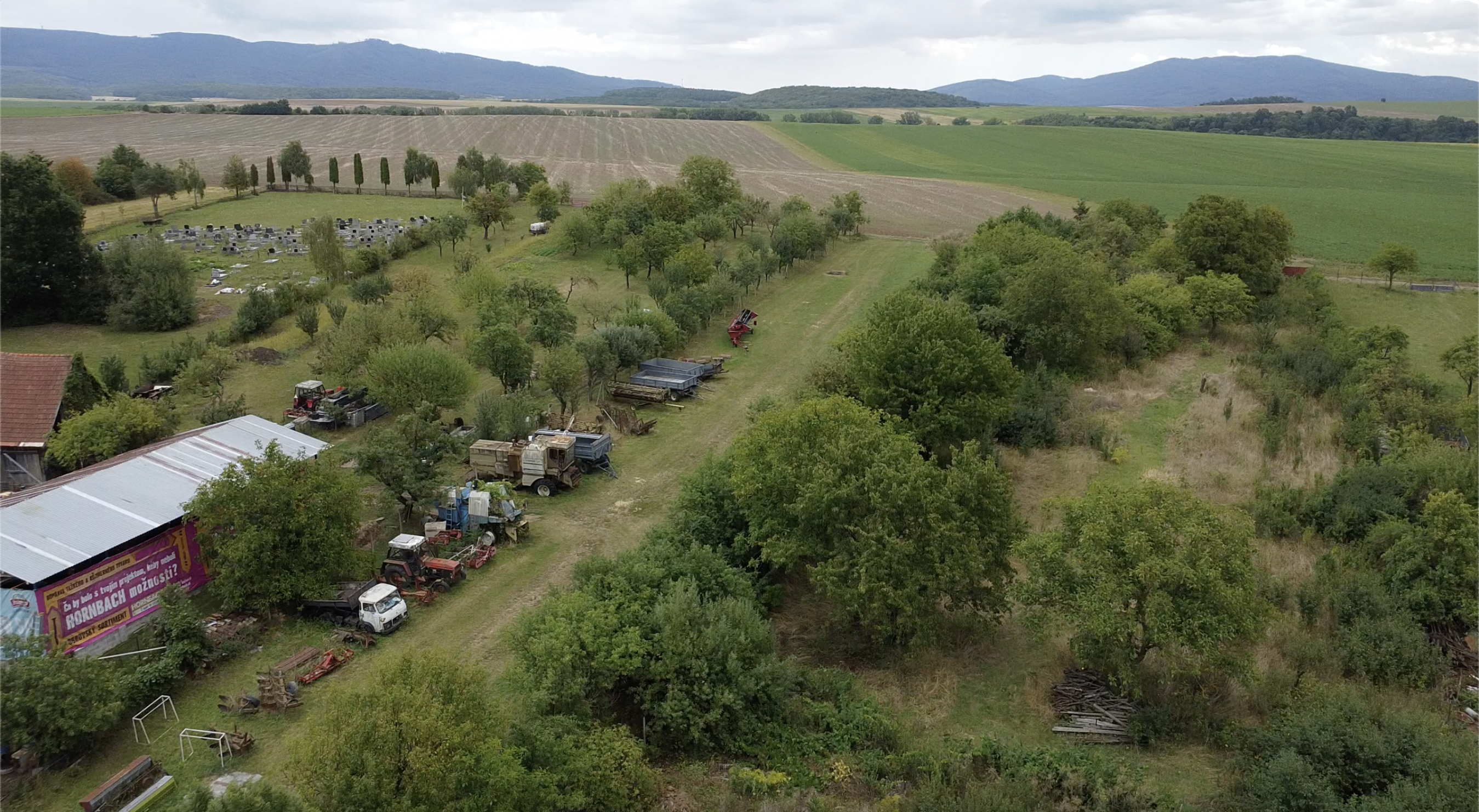 stavebný pozemok Boliarov - 22 km od Košíc, súkromná ulica
