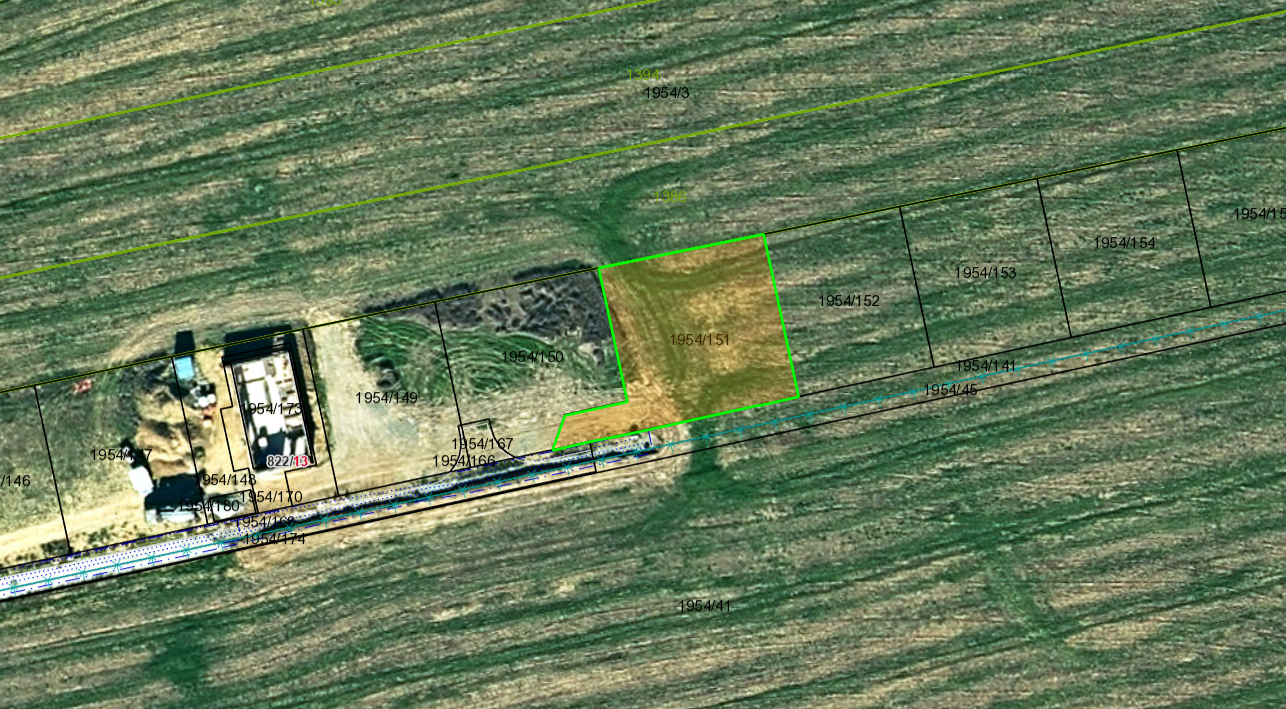 stavebný pozemok 10km od Košíc (Rozhanovce)